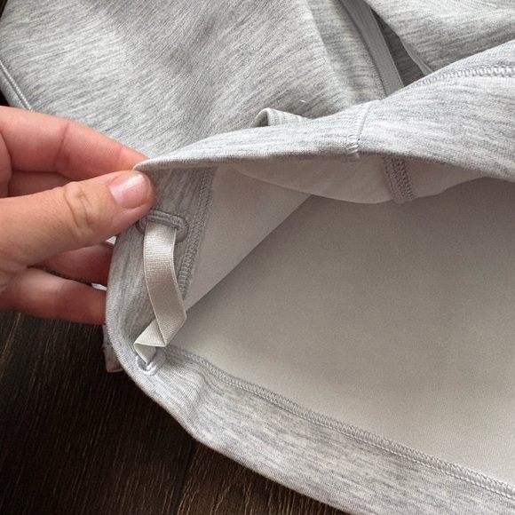 NWOT lululemon airwrap module pullover - Picture 4 of 6